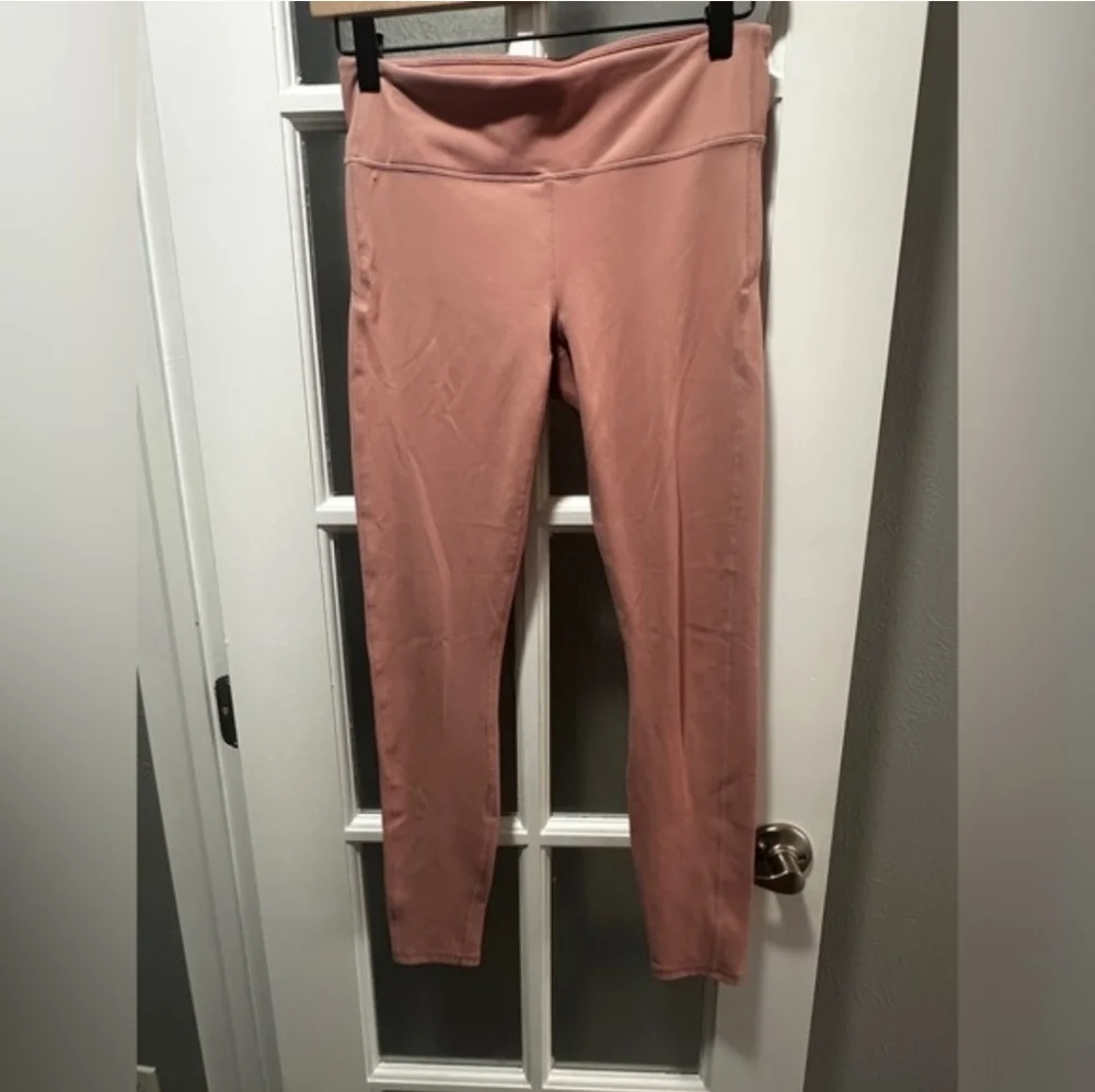 Fabletics Peach Leggings Size Small - Picture 1 of 5